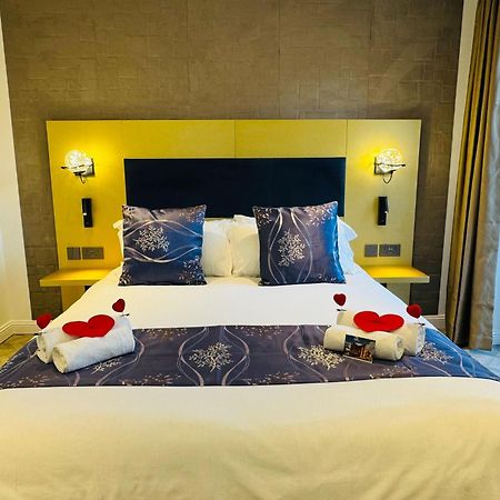 Rosemay Hotel Near London Heathrow Airport Hayes  Exterior photo